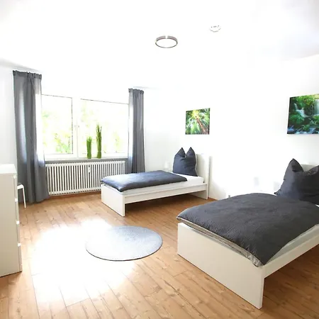 アパート -mrliving- Moderne Monteurswohnung In Fuer 7 Personen -wz01- ヴェッツラー